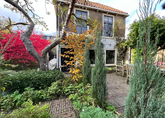 Apple Tree Cottage - Charming Home At Beautiful Canal In Our Idyllic Garden